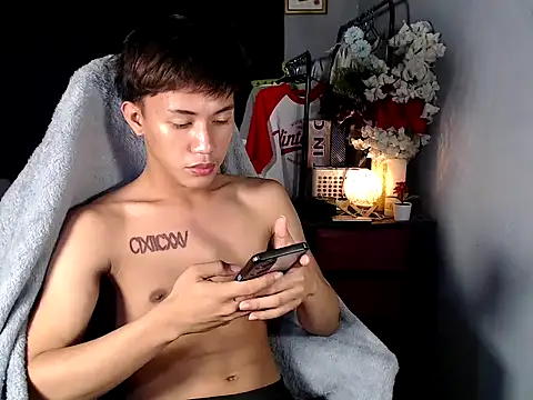 naughtyboyloy 0 online show from March 8, 2:42 pm