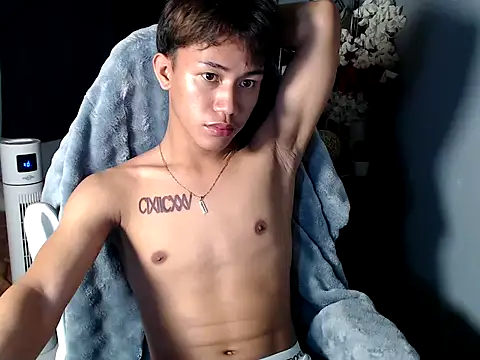 naughtyboyloy 0 online show from March 12, 5:06 pm