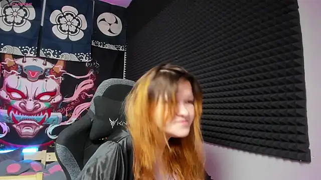 Nora lovvvv online show from October 25, 10:14 am