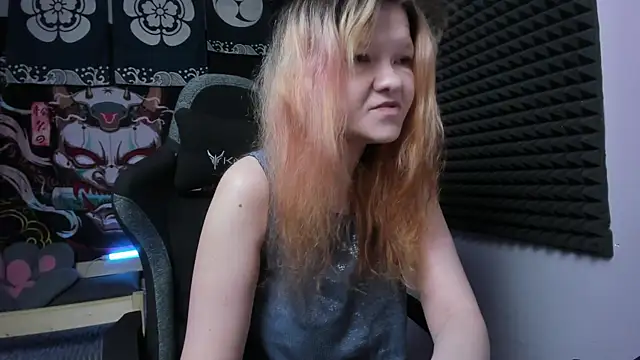 Nora lovvvv online show from September 23, 10:55 am