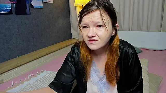 Nora lovvvv online show from November 29, 10:15 am