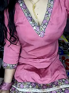 Snapshot of PRIYA_22 chatting on September 21, 11:59 am PRIYA 22 online show from September 21, 11:59 am