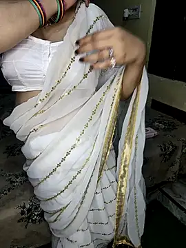 Snapshot of PRIYA_22 chatting on September 15, 4:07 pm PRIYA 22 online show from September 15, 4:07 pm