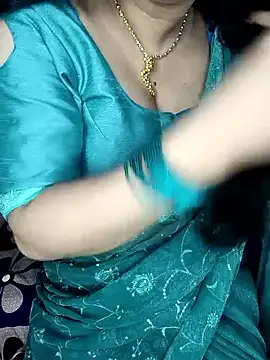 Snapshot of PRIYA_22 chatting on September 19, 9:52 pm PRIYA 22 online show from September 19, 9:52 pm