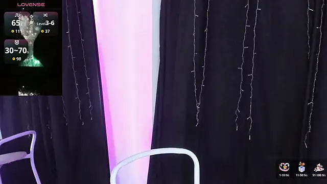 Snapshot of CandyAinsley chatting on November 23, 1:15 am CandyAinsley online show from November 23, 1:15 am