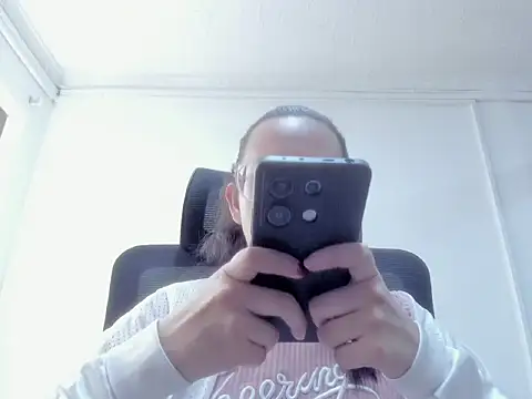 Snapshot of dalila_macherano1 chatting on October 19, 3:59 pm dalila macherano1 online show from October 19, 3:59 pm