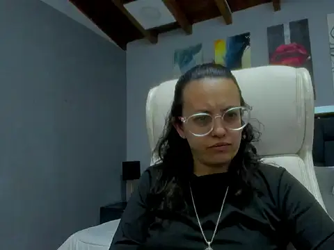 Snapshot of dalila_macherano1 chatting on November 15, 3:43 am dalila macherano1 online show from November 15, 3:43 am