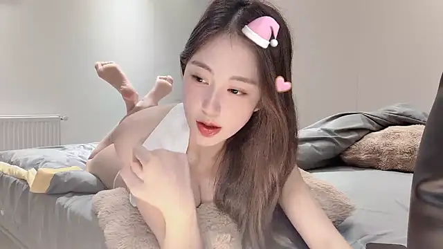 Aquarius-002 online show from October 24, 1:43 pm