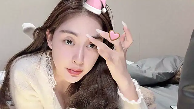 Aquarius-002 online show from January 19, 12:31 pm