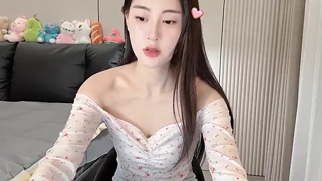 Aquarius-002 online show from September 19, 2:21 pm