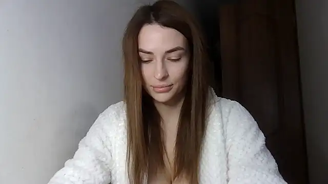 MandiBrooks online show from December 3, 9:09 am