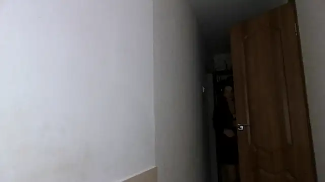 MandiBrooks online show from November 13, 6:39 am