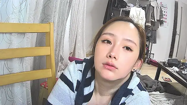 Snapshot of YUIKOxx chatting on July 15, 8:49 pm YUIKOxx online show from July 15, 8:49 pm
