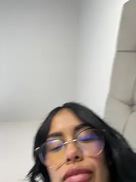 Melissa coch online show from November 8, 5:49 pm