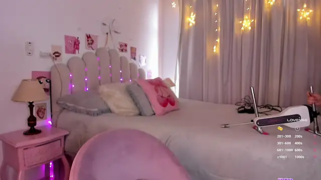 sofi graay online show from March 27, 8:21 pm