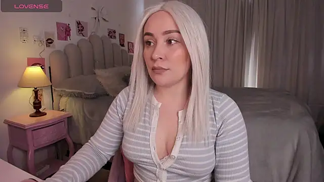 sofi graay online show from February 28, 9:25 pm