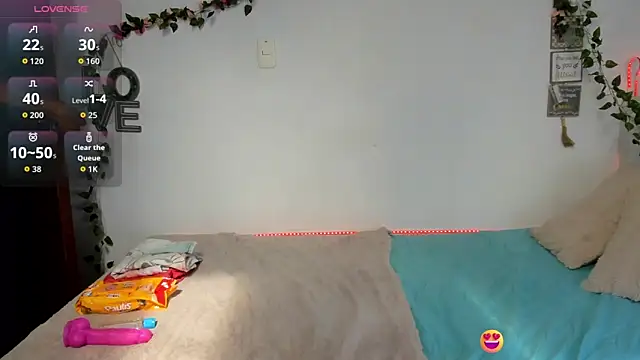 sofia-belle online show from May 11, 1:56 pm
