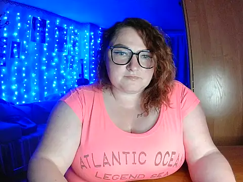 Snapshot of AngelQSky chatting on June 9, 9:16 pm AngelQSky online show from June 9, 9:16 pm
