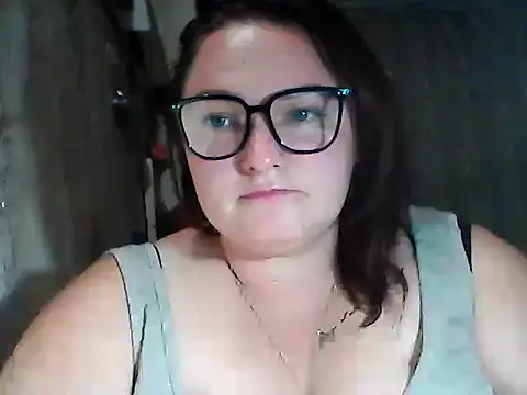 Snapshot of AngelQSky chatting on October 31, 7:54 pm AngelQSky online show from October 31, 7:54 pm