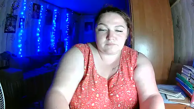 Snapshot of AngelQSky chatting on June 15, 8:52 pm AngelQSky online show from June 15, 8:52 pm