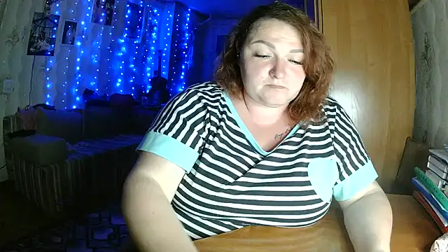 Snapshot of AngelQSky chatting on June 20, 9:31 pm AngelQSky online show from June 20, 9:31 pm