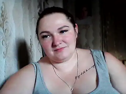 Snapshot of AngelQSky chatting on November 22, 11:31 am AngelQSky online show from November 22, 11:31 am