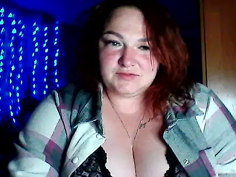 Snapshot of AngelQSky chatting on May 15, 9:35 pm AngelQSky online show from May 15, 9:35 pm