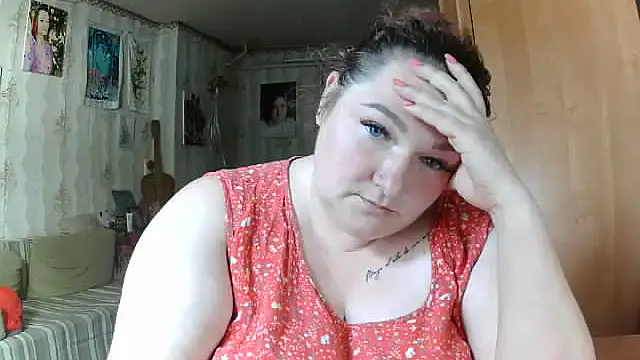 Snapshot of AngelQSky chatting on June 17, 3:44 pm AngelQSky online show from June 17, 3:44 pm