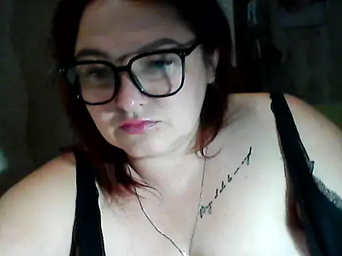 Snapshot of AngelQSky chatting on November 2, 9:20 pm AngelQSky online show from November 2, 9:20 pm