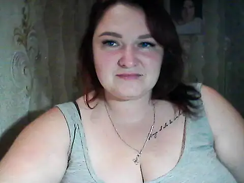 Snapshot of AngelQSky chatting on November 15, 4:55 pm AngelQSky online show from November 15, 4:55 pm