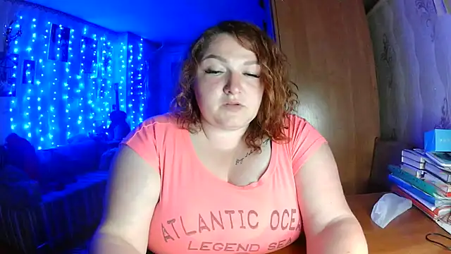 Snapshot of AngelQSky chatting on June 11, 9:01 pm AngelQSky online show from June 11, 9:01 pm