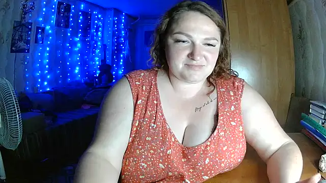 Snapshot of AngelQSky chatting on June 21, 10:04 pm AngelQSky online show from June 21, 10:04 pm
