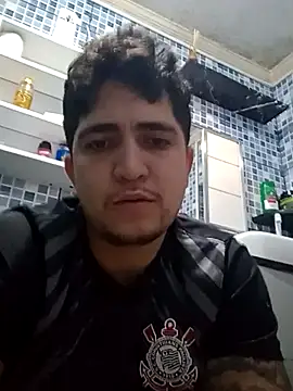 Snapshot of Picademel2525 chatting on May 13, 5:42 pm Picademel2525 online show from May 13, 5:42 pm