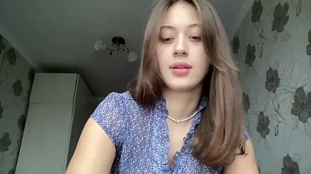 StellarAlice online show from December 3, 11:09 am