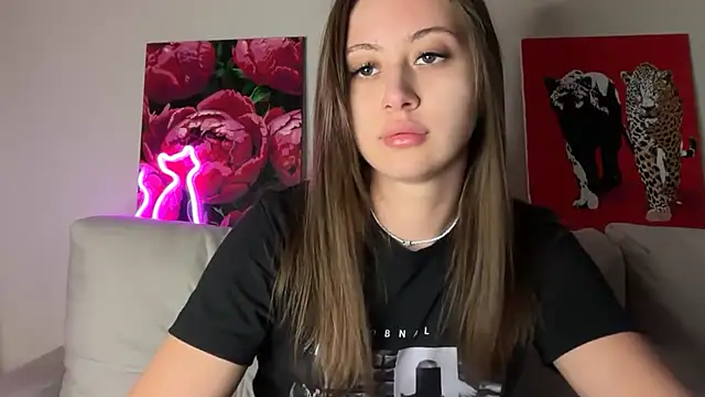 Snapshot of StellarAlice chatting on May 24, 7:03 pm StellarAlice online show from May 24, 7:03 pm
