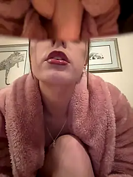 cutietootie02 online show from January 8, 6:08 am