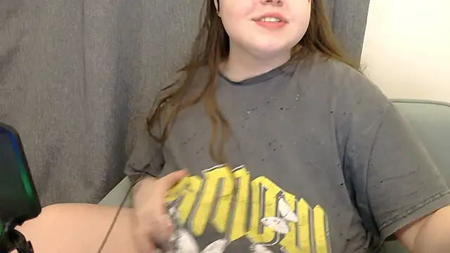 brattyprincessemma online show from February 4, 5:24 am