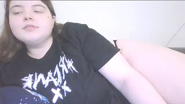 Snapshot of brattyprincessemma chatting on September 22, 3:51 pm brattyprincessemma online show from September 22, 3:51 pm