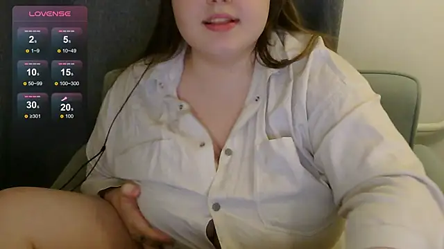 brattyprincessemma online show from July 16, 9:01 pm
