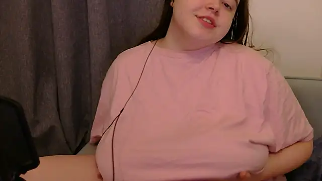 brattyprincessemma online show from January 17, 2:20 pm