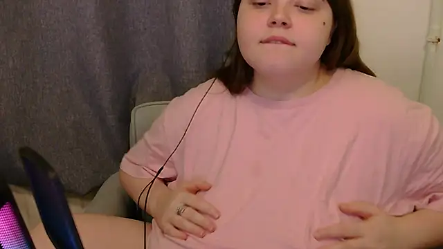 brattyprincessemma online show from November 12, 6:06 am