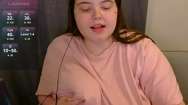 brattyprincessemma online show from June 3, 7:18 pm