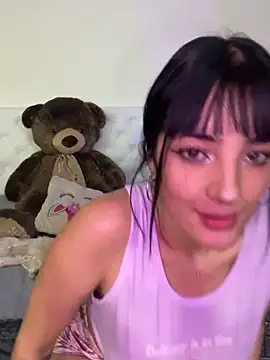 Snapshot of kylie444_ chatting on October 1, 1:55 am kylie444 online show from October 1, 1:55 am