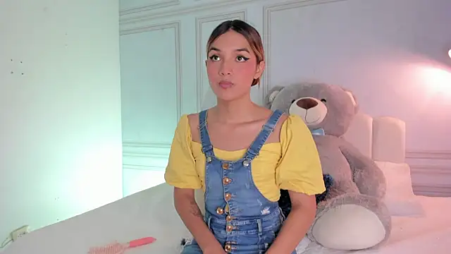 Snapshot of Doll_Isa_ chatting on October 11, 7:26 pm Doll Isa online show from October 11, 7:26 pm