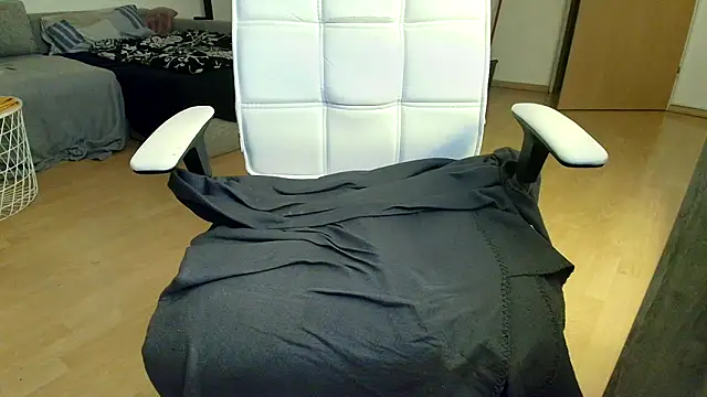 Breezydicksn online show from March 19, 9:26 pm