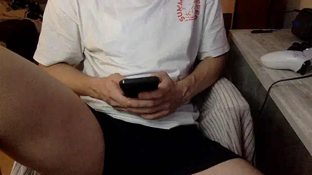 Breezydicksn online show from October 26, 5:13 pm