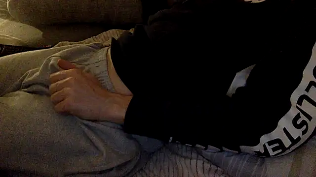 Breezydicksn online show from November 15, 8:24 pm