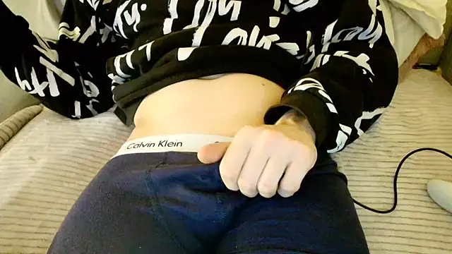 Breezydicksn online show from December 1, 10:10 pm