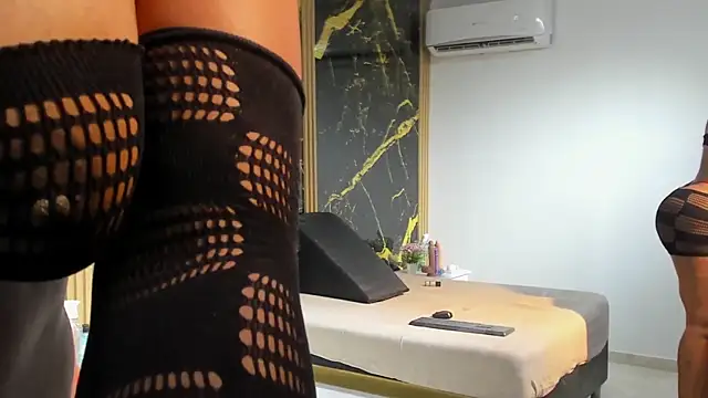 AdrianaVegga online show from September 19, 7:29 pm