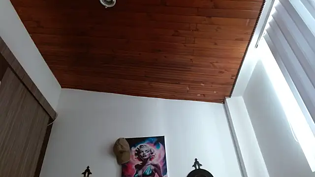 Crystal Star  online show from February 11, 2:50 pm